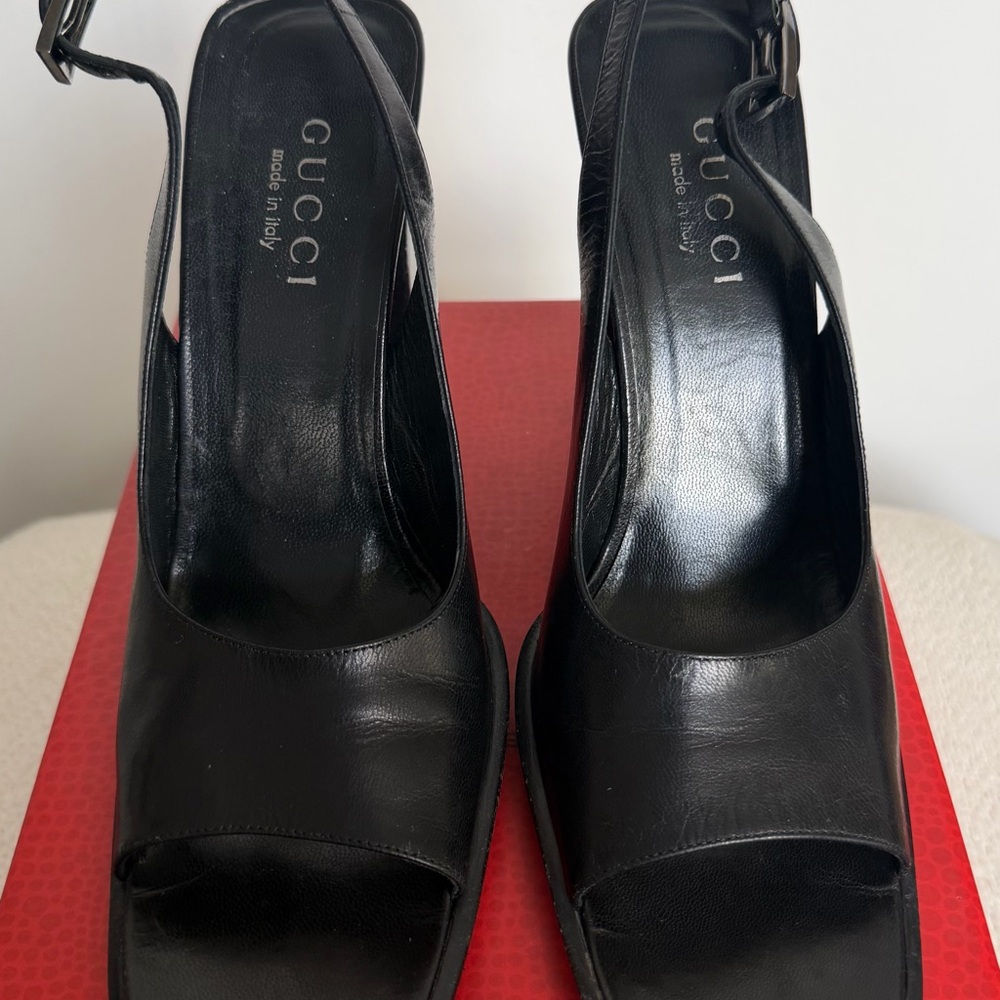 Gucci Women's Classic Black Leather Slingback Heels - Picture 3 of 8
